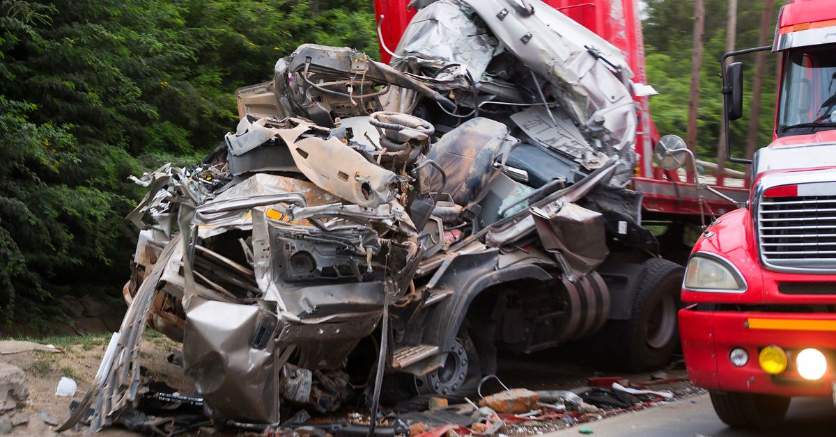 Experienced Truck Accident Lawyer | Geoff McDonald & Associates